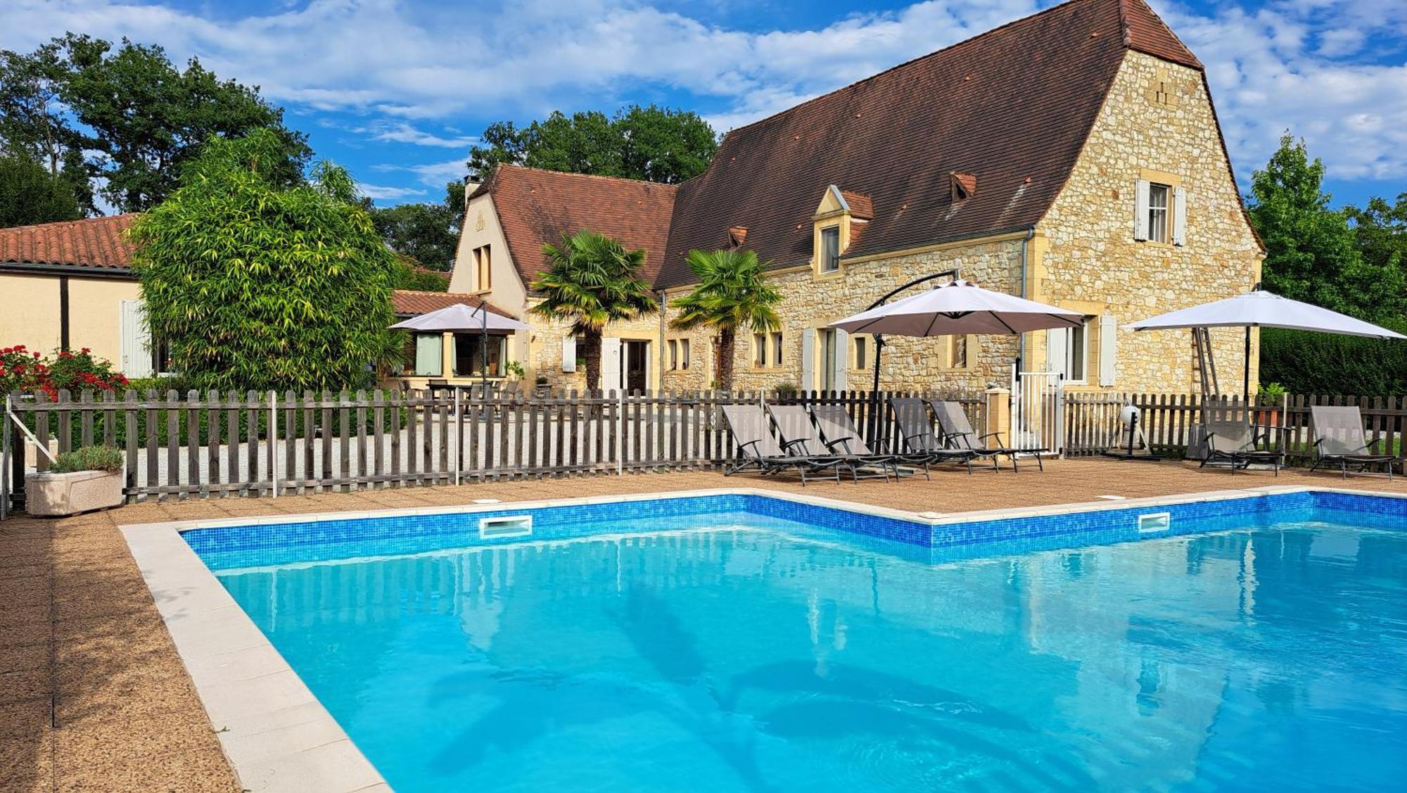 La Barde Montfort, Votre Maison D'Hotes A 4 Kms De Sarlat Dordogne Витрак Экстерьер фото